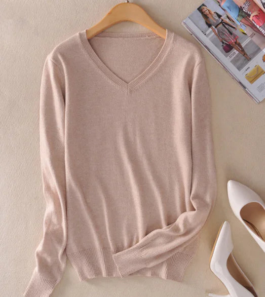 Women's V-Neck Cashmere Sweater - Short Fit Design