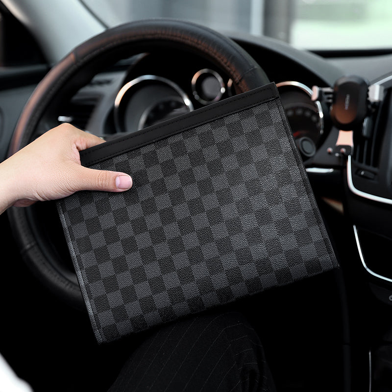 Checker Clutch